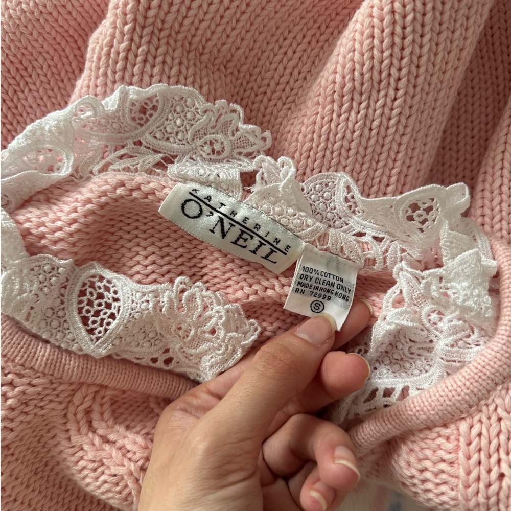 Coquette vintage pink sweater with lace collar - Picture 2 of 6